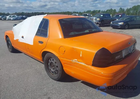 2010 Ford Crown Victoria Police Interceptor z USA, uszkodzony, nr VIN 2FABP7BV9AX118966